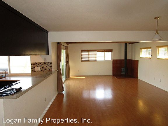 4th image of 10085 Timberline Ct