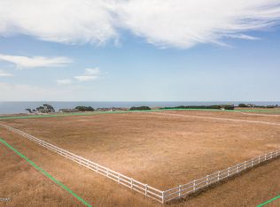 33501 Navarro Ridge Rd, Albion, CA 95410