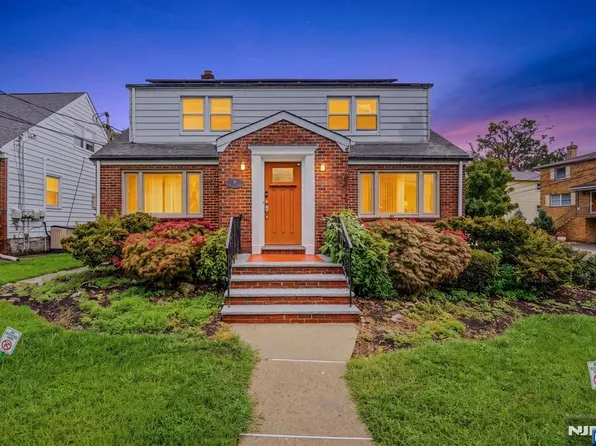 98 Baldwin Pl, Bloomfield, NJ 07003