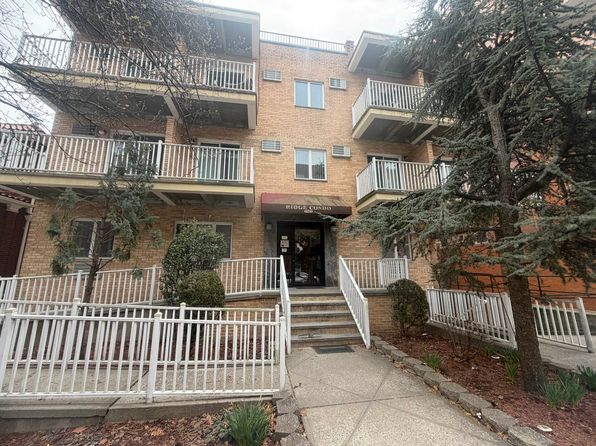 9483 Ridge Blvd APT 2C