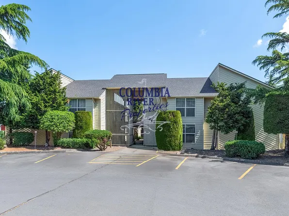 4244 Ocean Beach Hwy APT 205, Longview, WA 98632