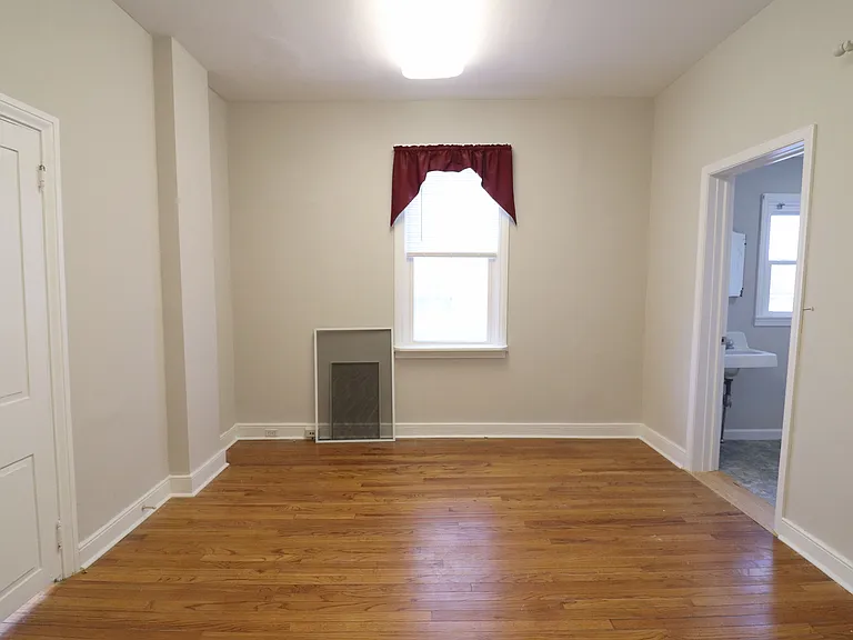 151 E Main St #1 — Photo 14