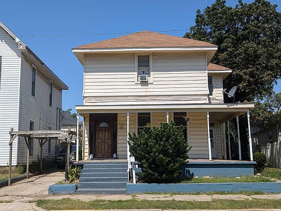 2nd image of 820 N 7th St