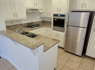 822 S Kingsley Dr #208, Los Angeles, CA 90005