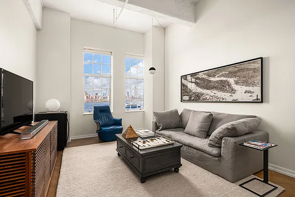 Sold by Compass | media 1