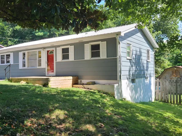 1315 Lowe St, Elizabethton, TN 37643