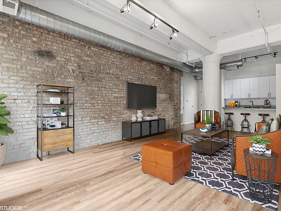 4th image of 130 S Canal St APT 226
