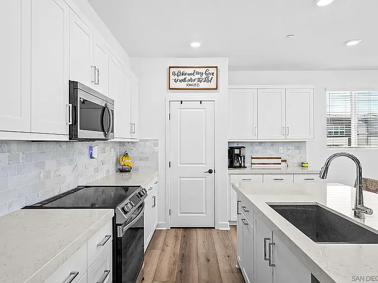 792 Vada St #1 — Photo 4