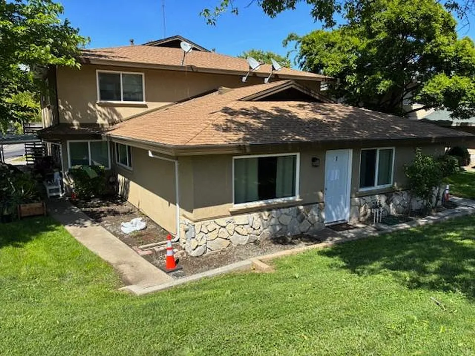 11493 Quartz Dr #1