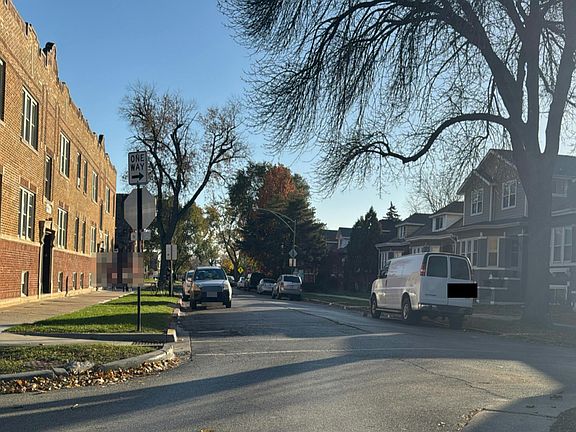 5th image of 3122 N Long Ave