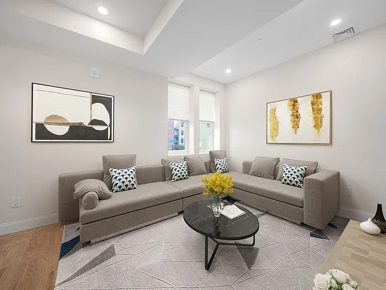 95 Endicott St #2 — Photo 3
