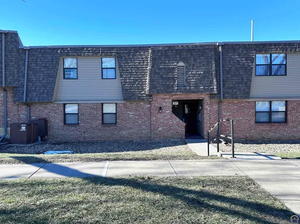 2815 SW Prairie Rd APT 24, Topeka, KS 66614