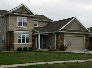 1238 Cherokee St, Nevada, IA 50201