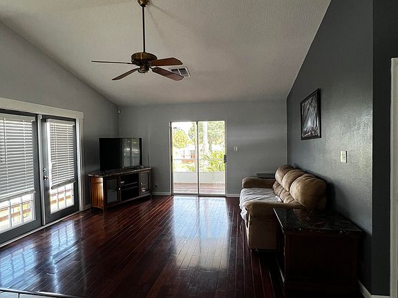 3rd image of 7035 McCray Dr