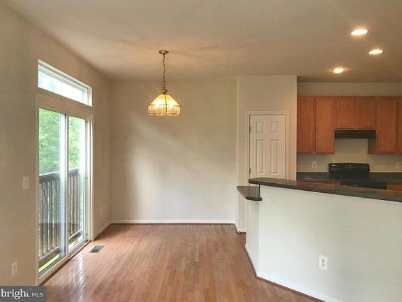 5th image of 15304 Lord Culpeper Ct