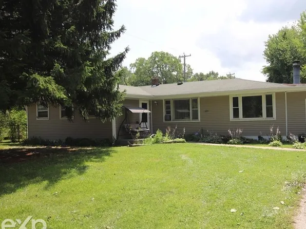 3215 Glenn St, Port Huron, MI 48060