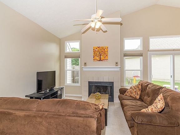 3rd image of 6717 Prince Regent Ct