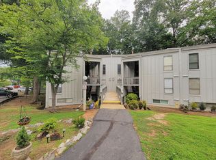 10212 Iron Mill Rd, North Chesterfield, VA 23235