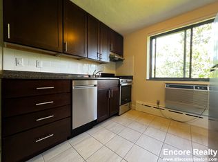 17 Chester St #14, Cambridge, MA 02140