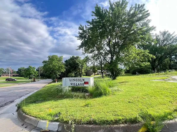 2502 Lincoln St #119, Emporia, KS 66801