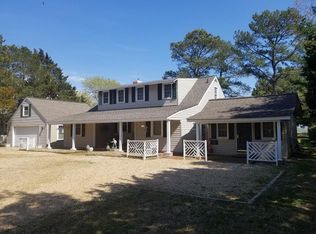 1064 Blackbeard Pond Rd, Hague, VA 22469