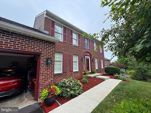 2nd image of 442 Stonemason Way