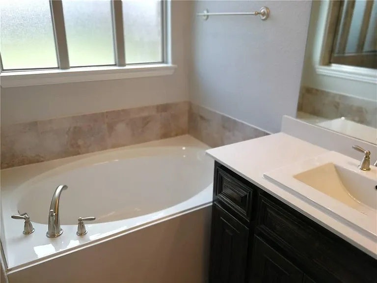 811 Knox Dr — Photo 14