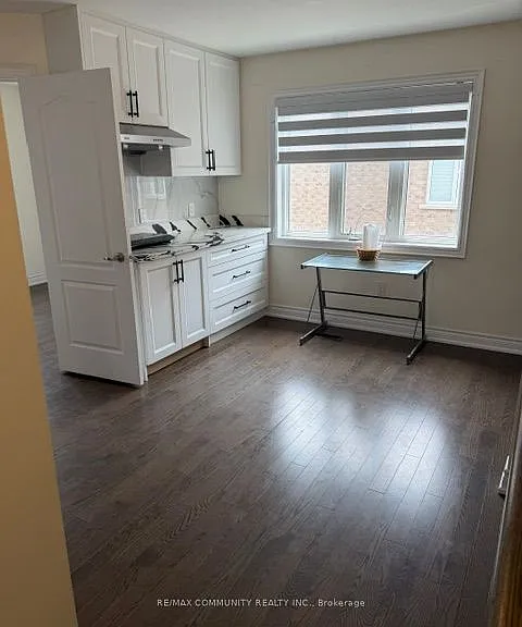 337 William Forster Rd E — Photo 10