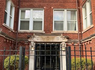 7000 S Paxton Ave #3, Chicago, IL 60649