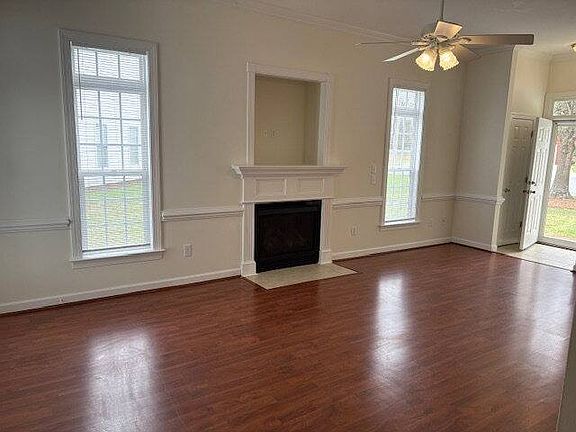 4th image of 1614 Thayer Dr