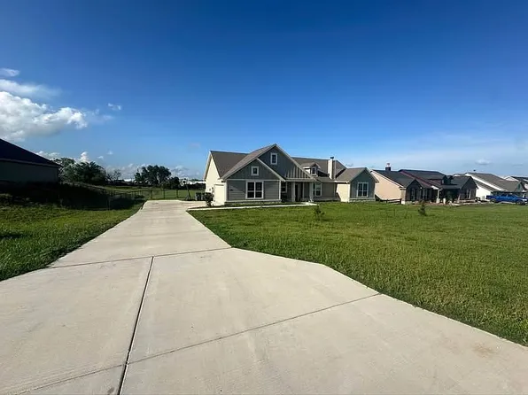 1011 Northern Oaks Ct, Springtown, TX 76082