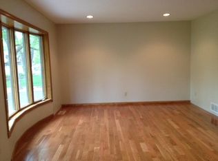 6990 Jonquil Ln N, Maple Grove, MN 55369