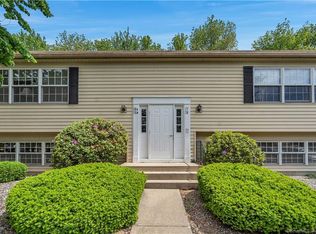 78 Founders Vlg #78B, Clinton, CT 06413