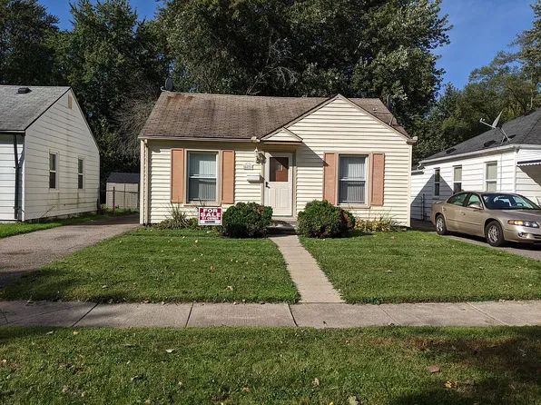 4496 Columbus St, Wayne, MI 48184