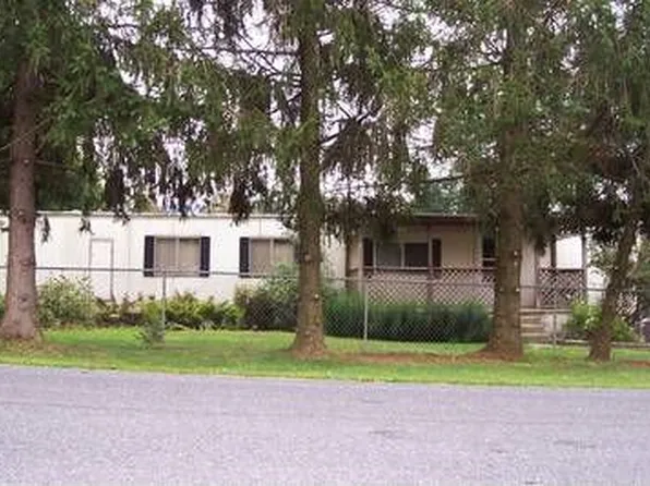 9050 Gap Rd, Waynesboro, PA 17268