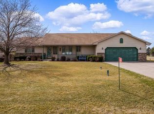6308 S Edgewater Dr, Beloit, WI 53511