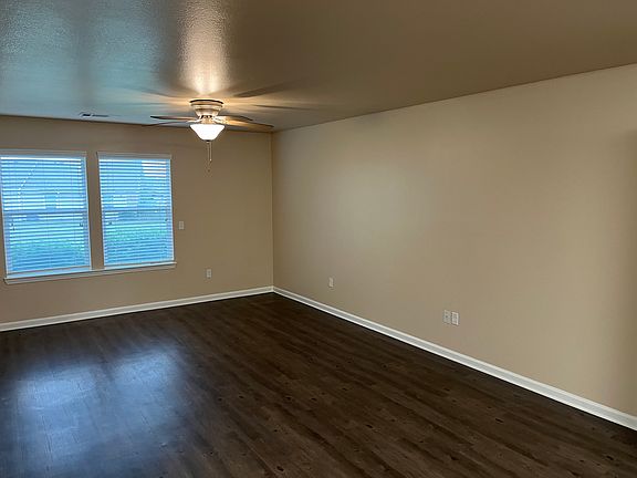 4th image of 5442 Garden Cir