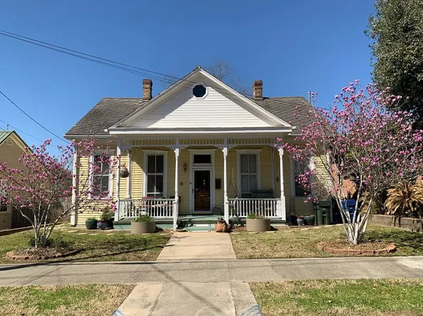 104 Saint Charles Ave, Natchez, MS 39120