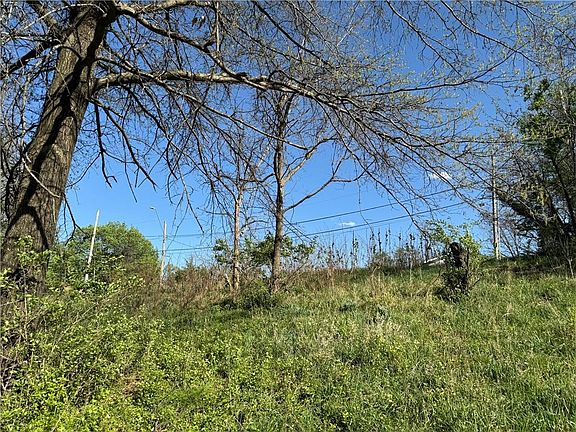 4th image of 6700 NW Evans Ave
