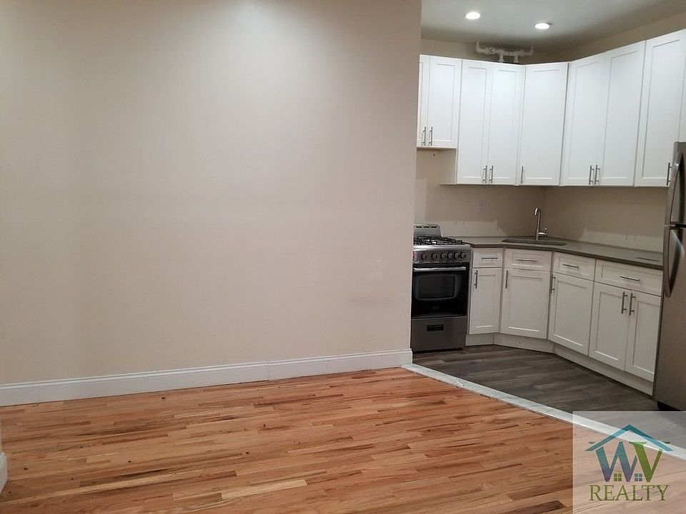 1st image of 612 W 180th St #33