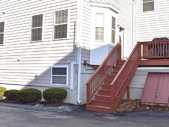 2nd image of 15 Young St APT 1