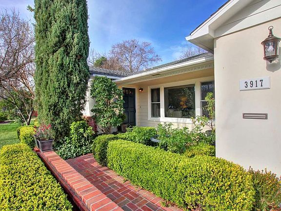 4th image of 3917 Cayente Way
