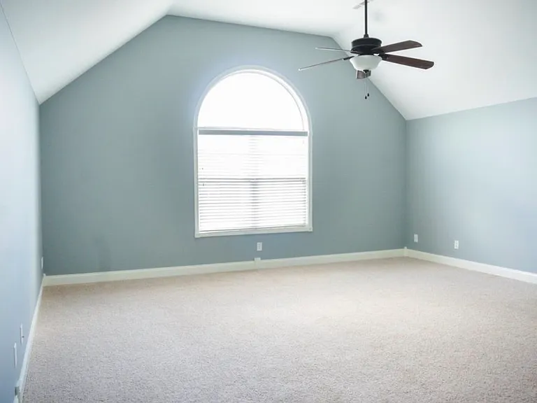 1340 Allmon Dr — Photo 1