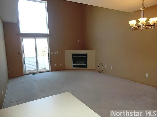 2 bed, 1688 sqft, $2,185 — Photo 4