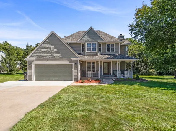 10881 NE 75th Ct, Bondurant, IA 50035