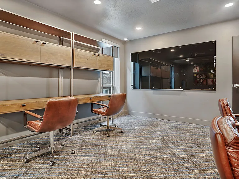 Lotus Republic Apartments — Photo 11
