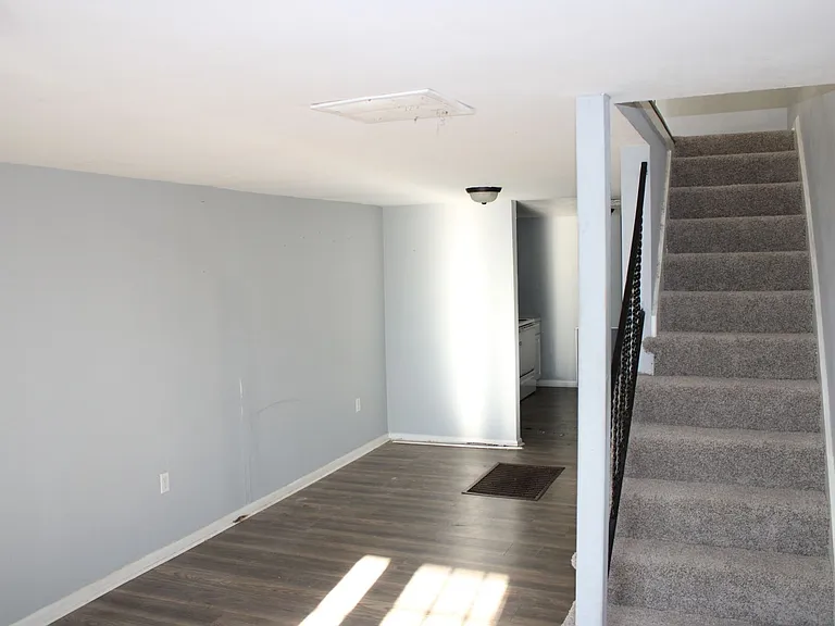 1099 Irishtown Rd #C — Photo 5