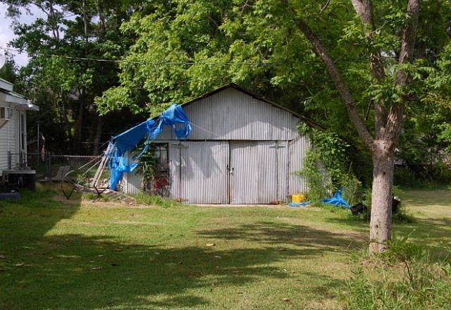 2nd image of 111 Short St