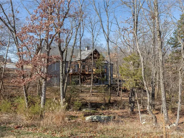 5646 E Saddleridge Dr, Fayetteville, AR 72703