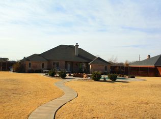 504 Avenue Q, Shallowater, TX 79363